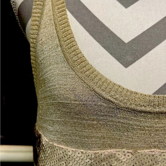 - Cache Y2K Cream with Gold Lightweight Sequined Tank Sweater - Picture 1 of 6